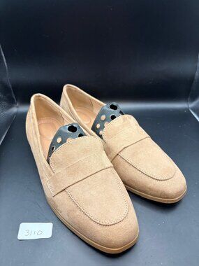 Old Navy casual City Loafer in Taupe color - NWOT - size 9